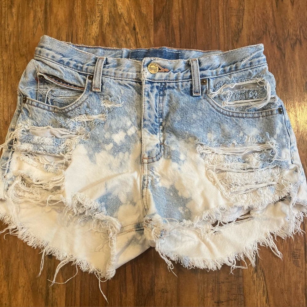 Mudd Jeans Distressed Denim  High Rise Women’s  Shorts, Smal